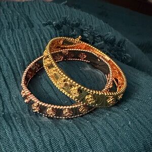 Elegant Gold and Rose Gold Bangle Set